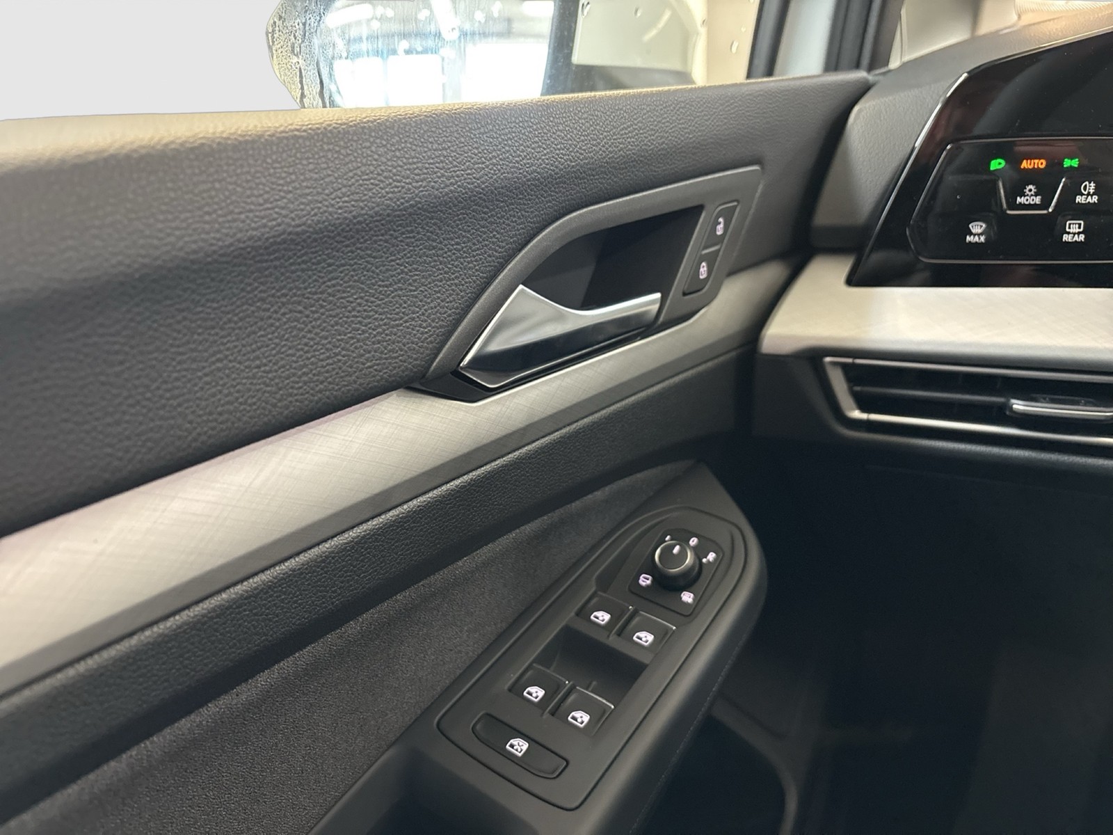 Volkswagen Golf Variant VIII 2.0 LIFE FACELIFT AHK ACC ALU