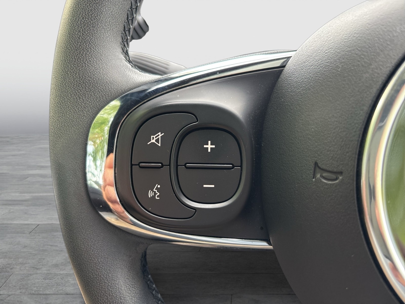 Fiat 500 STAR PANO BEATS NAVI ALU BI-XENON DAB