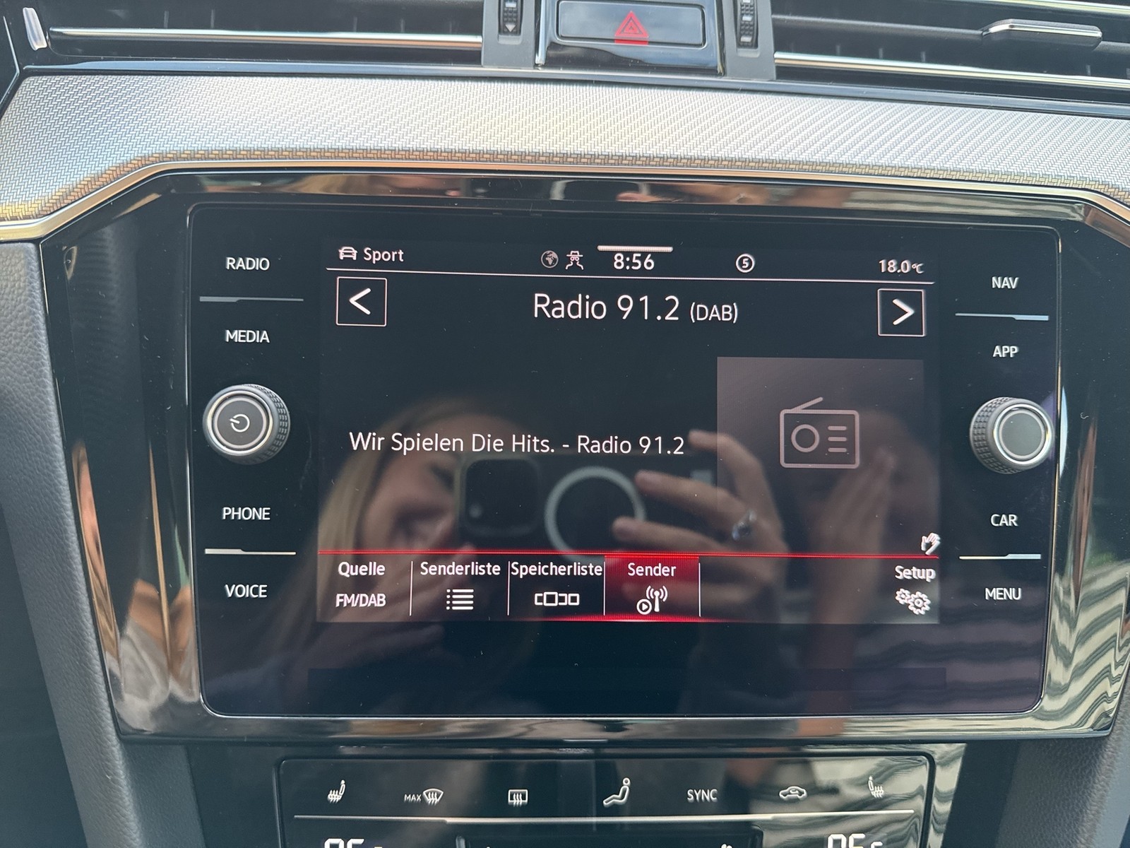Volkswagen Passat Variant 1.5 R-LINE PANO HARMAN KARDON AHK