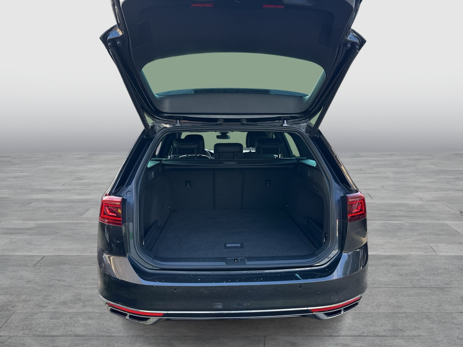 Volkswagen Passat Variant 1.5 R-LINE PANO HARMAN KARDON AHK