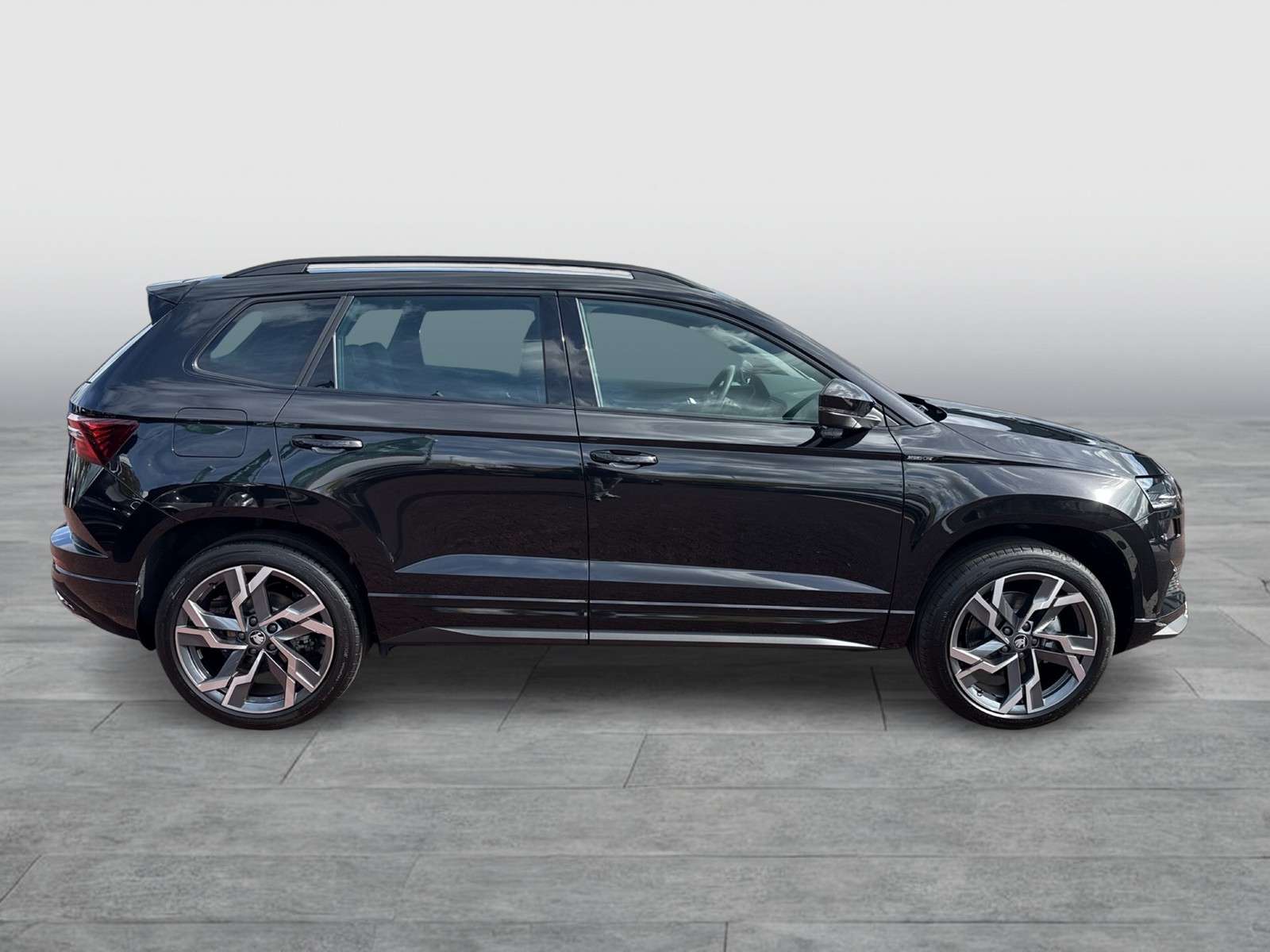 Skoda Karoq 2.0 SPORTLINE 4X4 PANO CAM ACC LM19 MATRIX