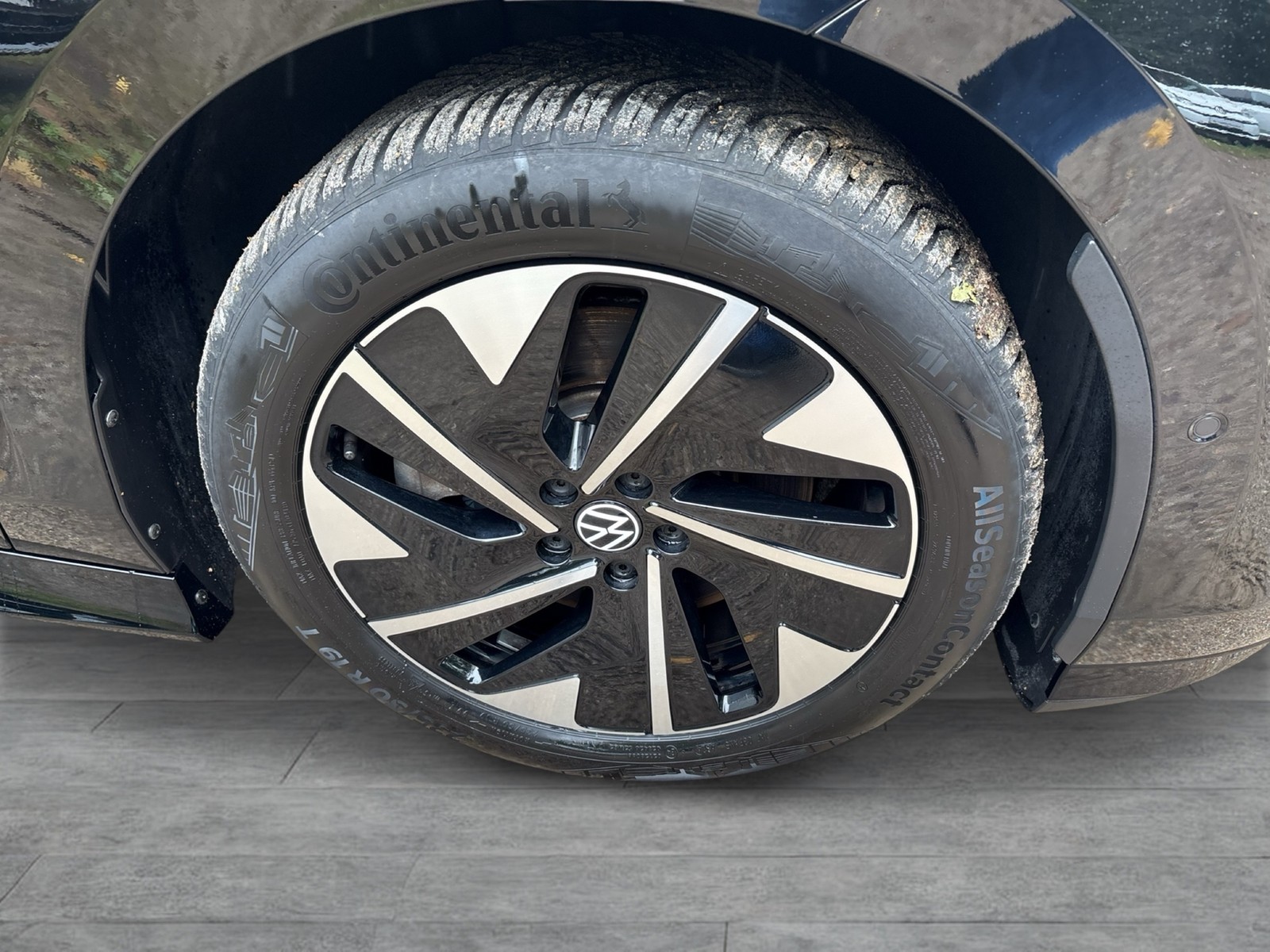 Volkswagen ID.7 Tourer PRO WÄRMEPUMPE AHK CAM ACC LM19 NAVI