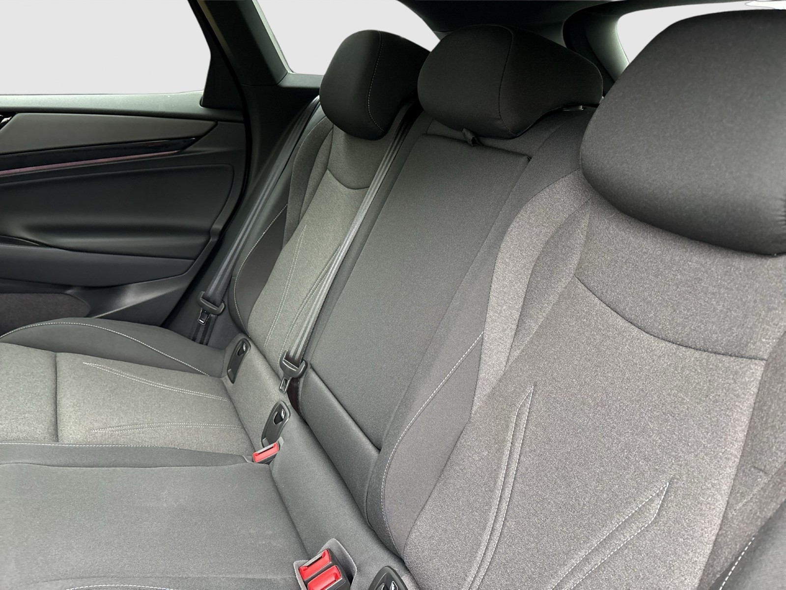 Volkswagen ID.7 Tourer PRO WÄRMEPUMPE AHK CAM ACC LM19 NAVI