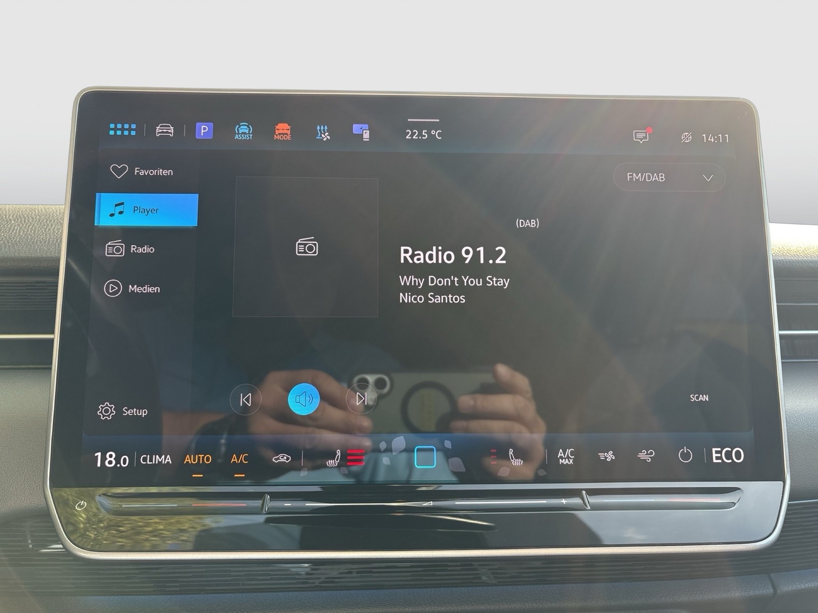 Volkswagen ID.7 Tourer PRO WÄRMEPUMPE AHK CAM ACC LM19 NAVI