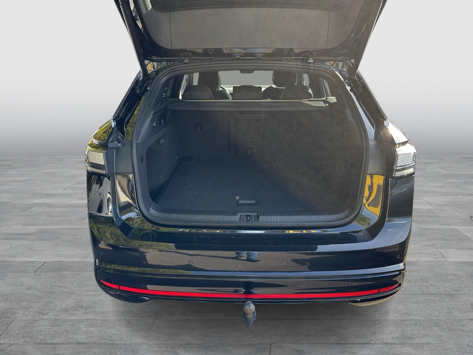 Volkswagen ID.7 Tourer PRO WÄRMEPUMPE AHK CAM ACC LM19 NAVI