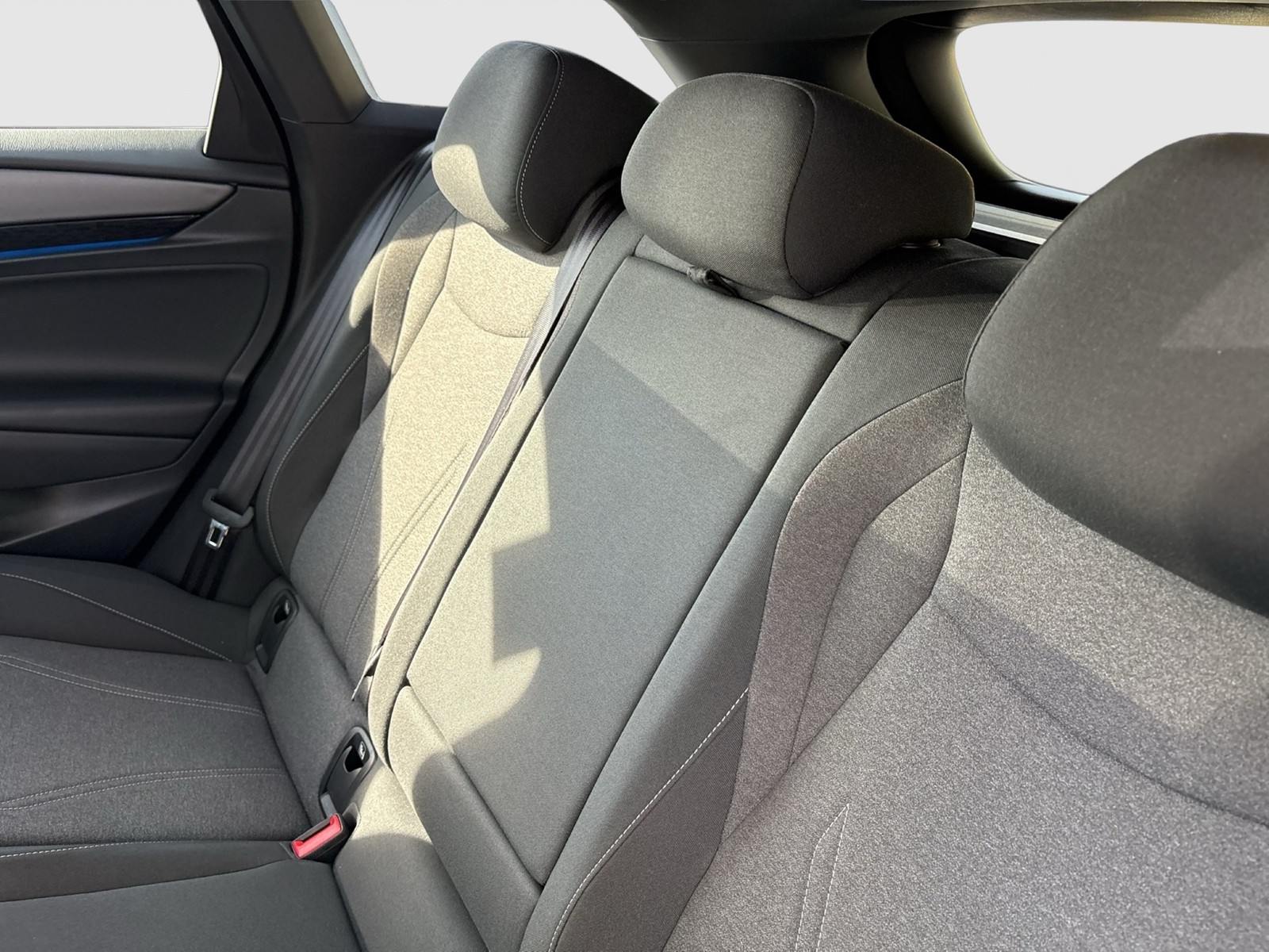 Volkswagen ID.7 Tourer PRO WÄRMEPUMPE AHK CAM ACC LM19 NAVI