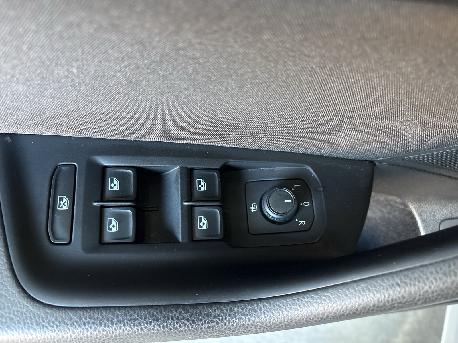 Volkswagen Passat Variant 2.0 BUSINESS HARMAN KARDON CAM