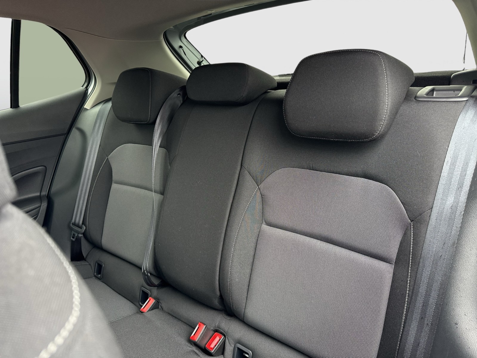 Skoda Fabia 1.5 TOUR CAM ACC NAVI CARPLAY SITZHEIZUNG