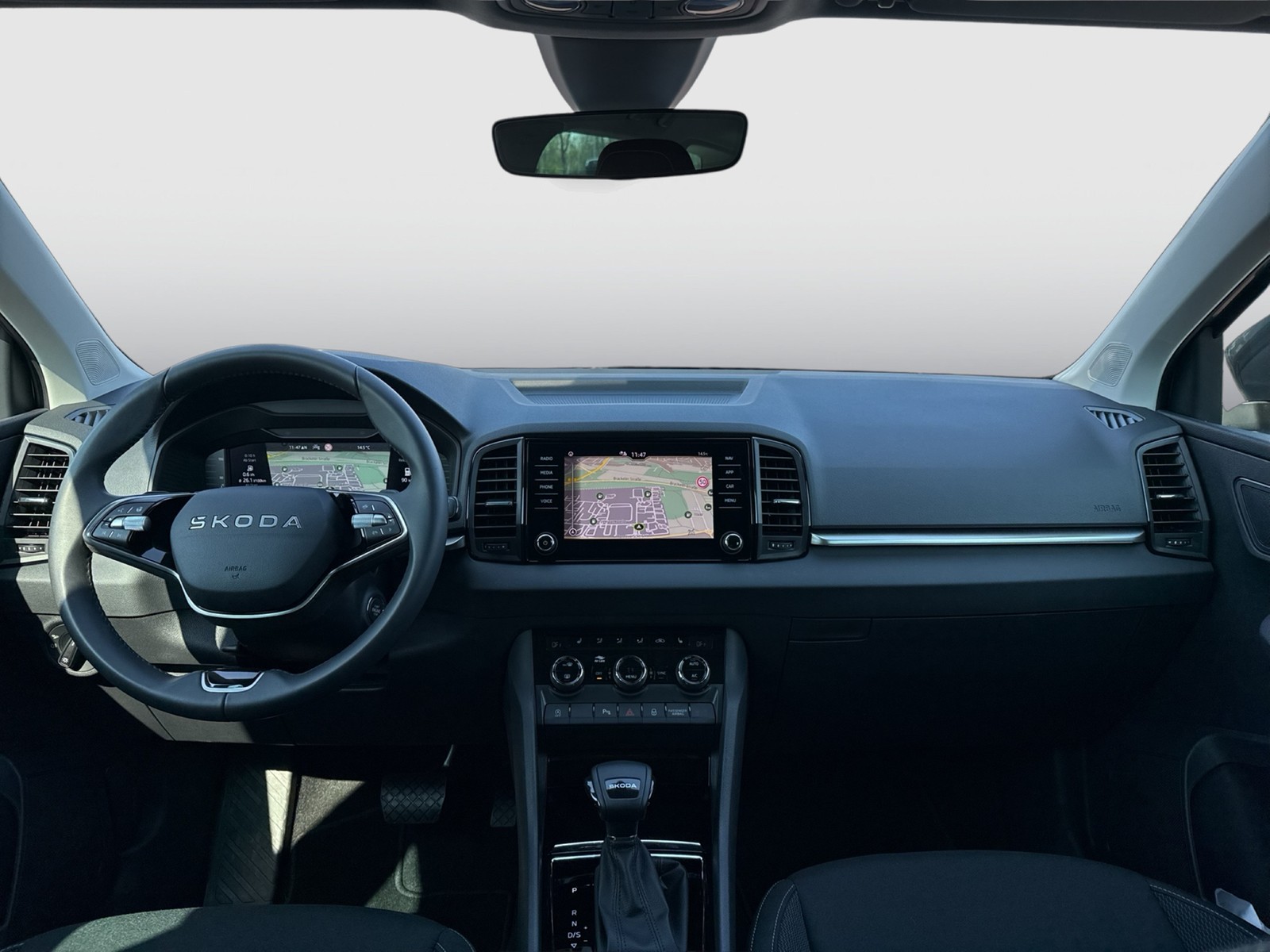 Skoda Karoq 2.0 TOUR AHK CAM MATRIX NAVI LM17 CARPLAY