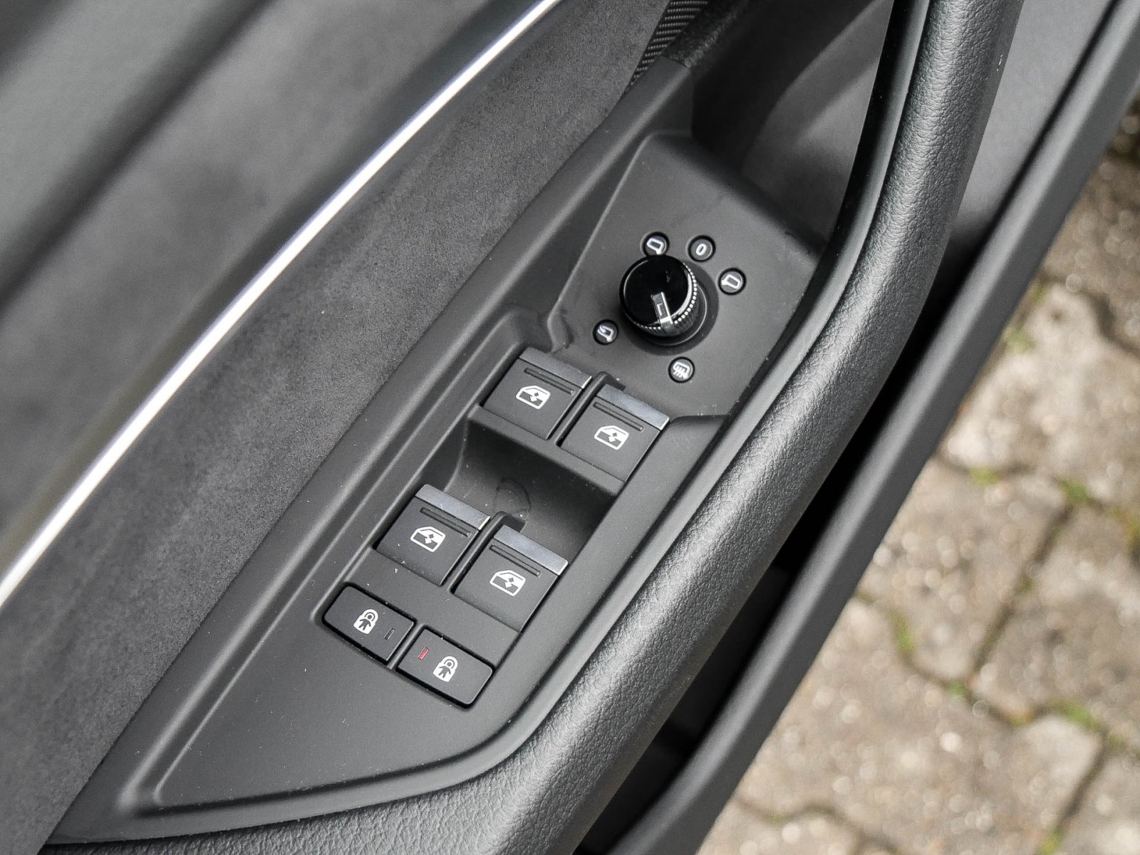 Audi Q8 e-tron 55 quattro S LINE NAVI+ MATRIXLED LM22