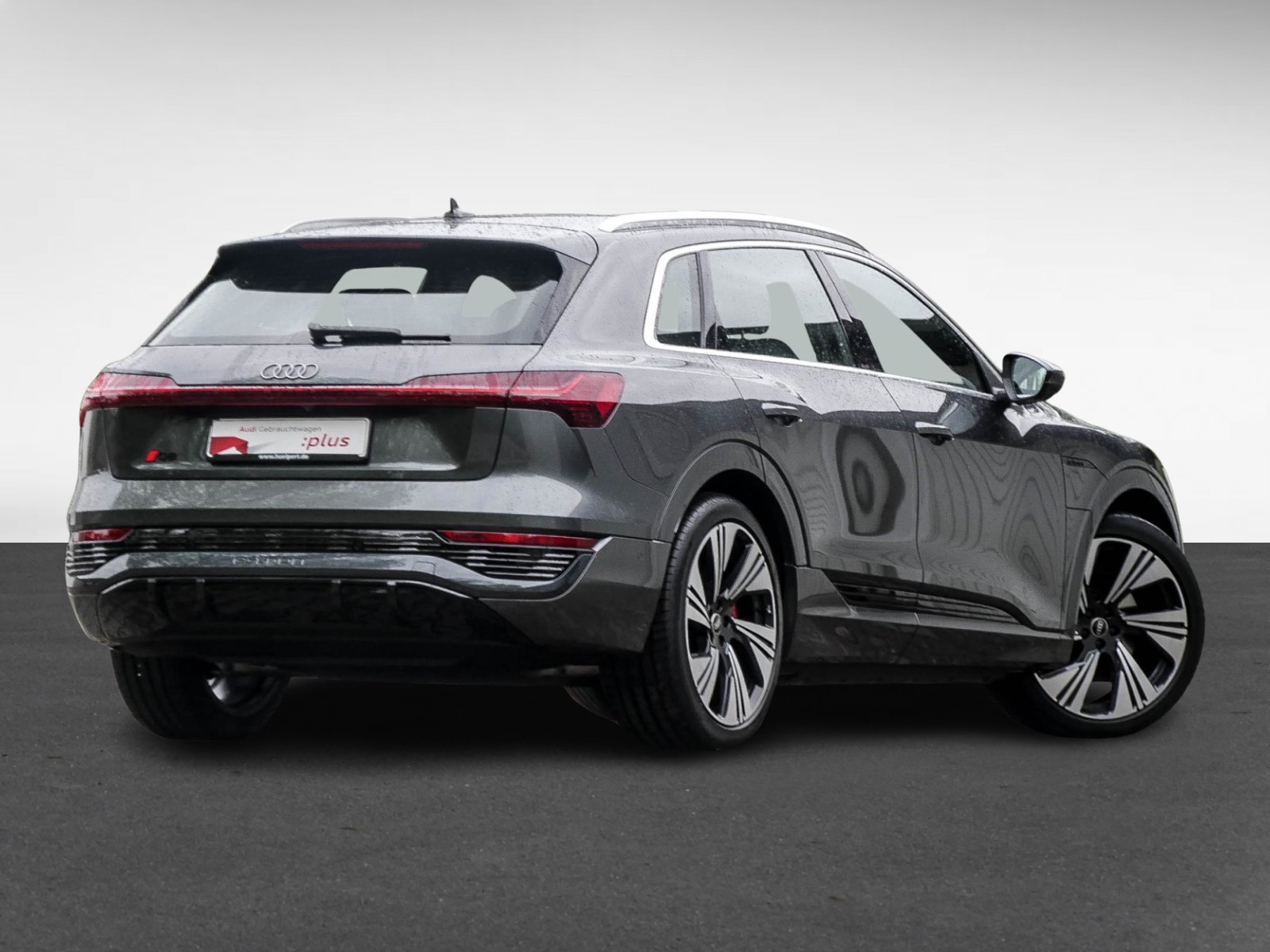 Audi Q8 e-tron 55 quattro S LINE NAVI+ MATRIXLED LM22