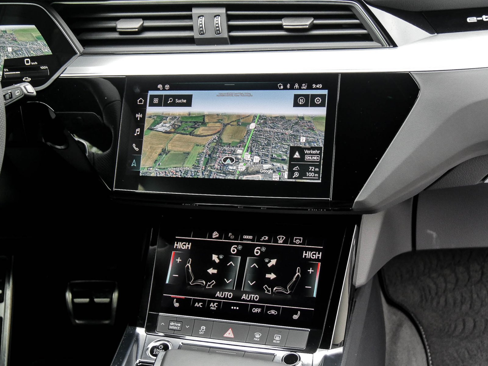 Audi Q8 e-tron 55 quattro S LINE NAVI+ MATRIXLED LM22