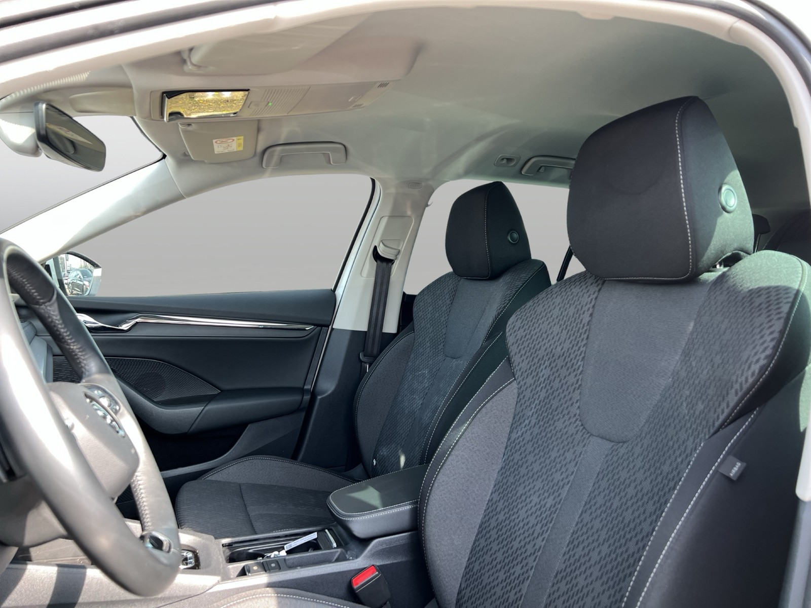 Skoda Octavia Combi 2.0 STYLE ACC HEAD-UP NAVI CARPLAY