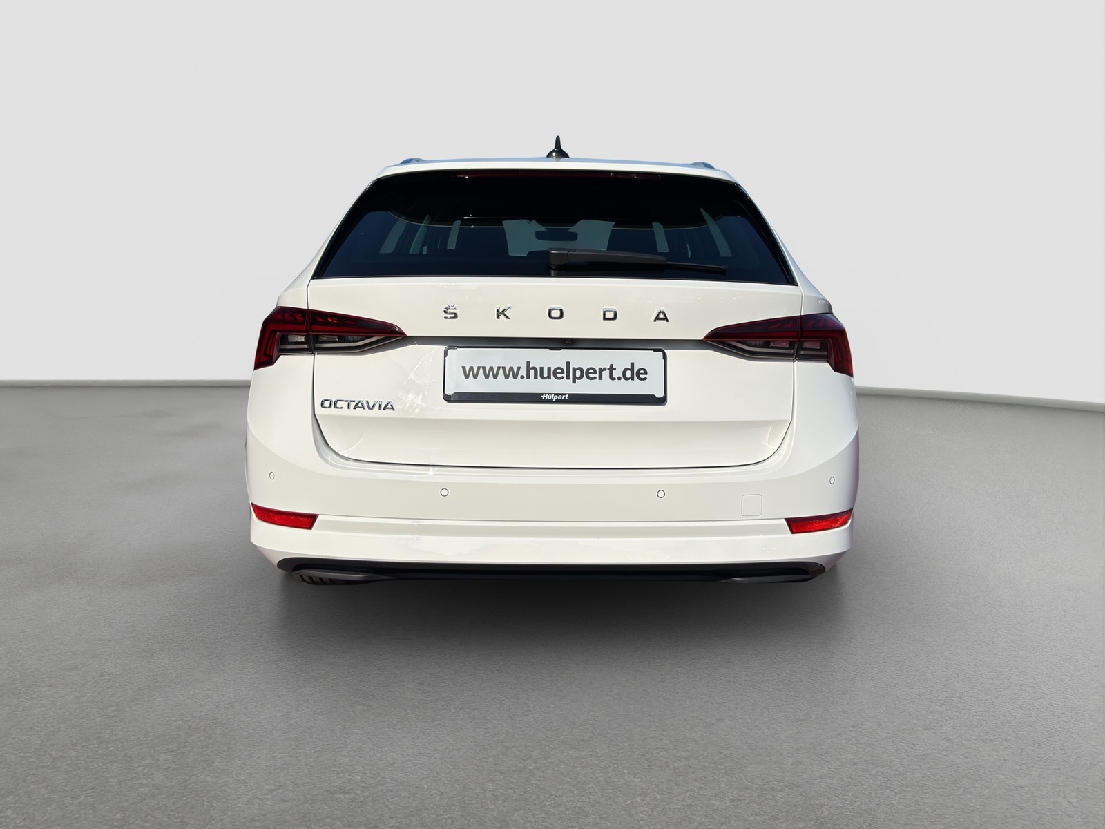 Skoda Octavia Combi 2.0 STYLE AHK CAM ACC NAVICOLUMBUS