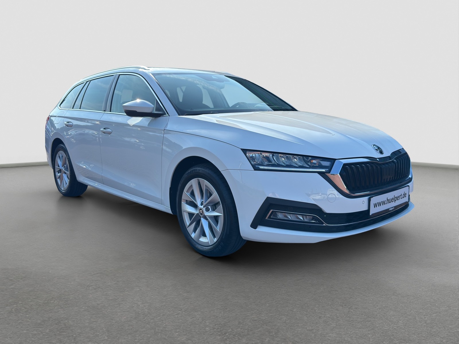 Skoda Octavia Combi 2.0 STYLE AHK CAM ACC NAVICOLUMBUS