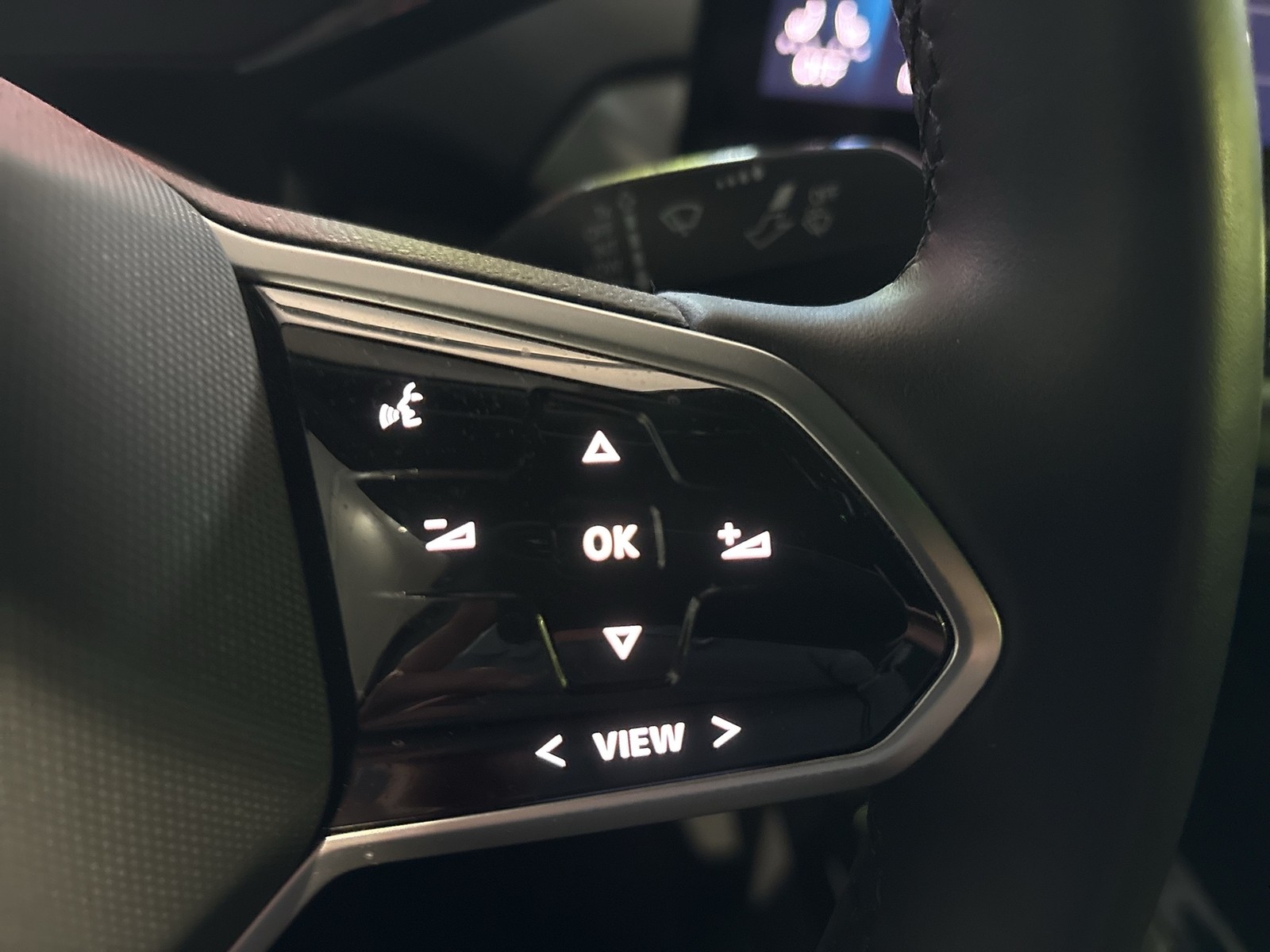 Volkswagen ID.5 PRO WÄRMEPUMPE PANO 360°CAM ACC LM19 NAVI