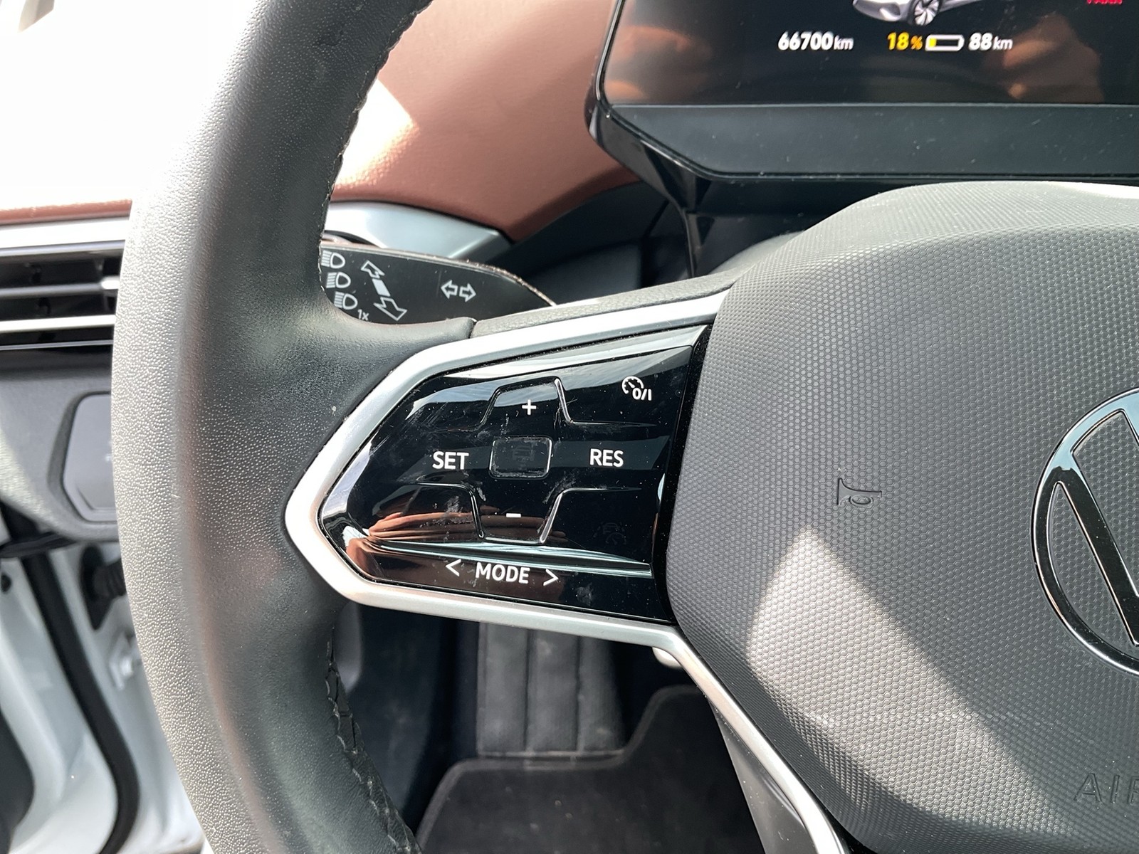 Volkswagen ID.5 PRO PANO ACC LM19 MATRIX NAVI CARPLAY