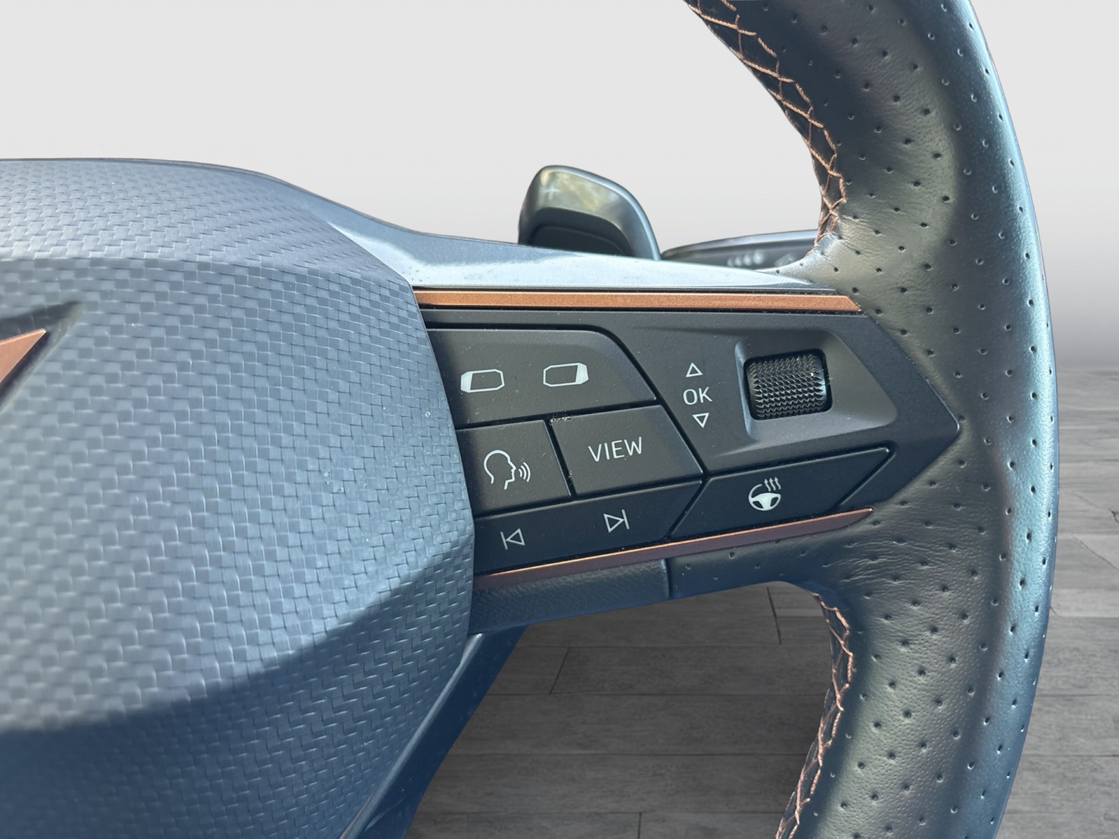 Cupra Formentor 2.0 4X4 ACC LM18 CARPLAY SITZHEIZUNG