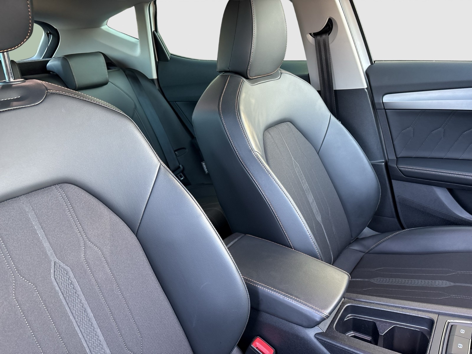 Cupra Formentor 2.0 4X4 ACC LM18 CARPLAY SITZHEIZUNG