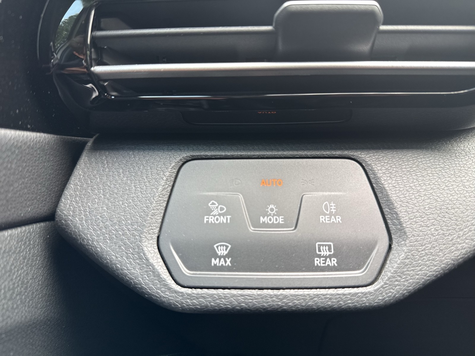 Volkswagen ID.4 Pro Performance PANO AHK CAM ACC LM21 NAVI