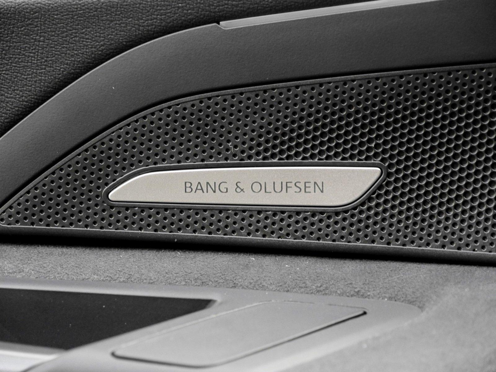 Audi SQ5 SUV ABT-UMBAU 440 PS AHK PANO TECH PRO LM22