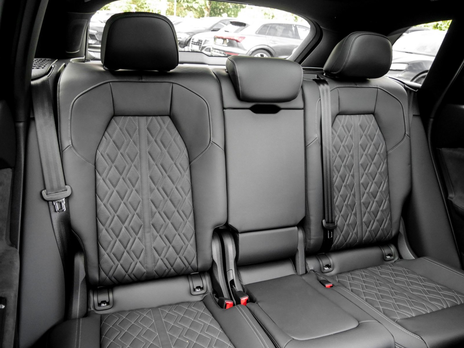 Audi SQ5 SUV ABT-UMBAU 440 PS AHK PANO TECH PRO LM22