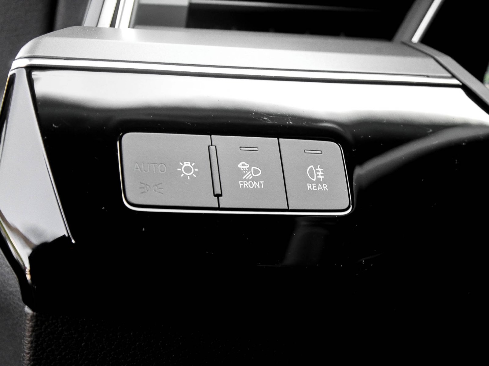 Audi Q8 e-tron Sportback 50 quattro S LINE LM21 AHK