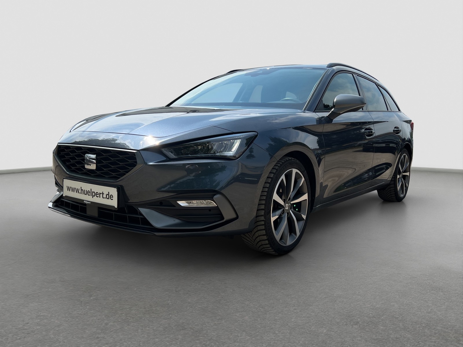 Seat Leon ST 1.5 eTSI FR AHK ACC NAVI LM17 SITZHEIZ.