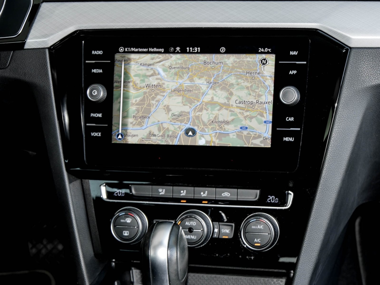 Volkswagen Passat Variant 1.5 BUSINESS AHK ACC NAVI ALU LED