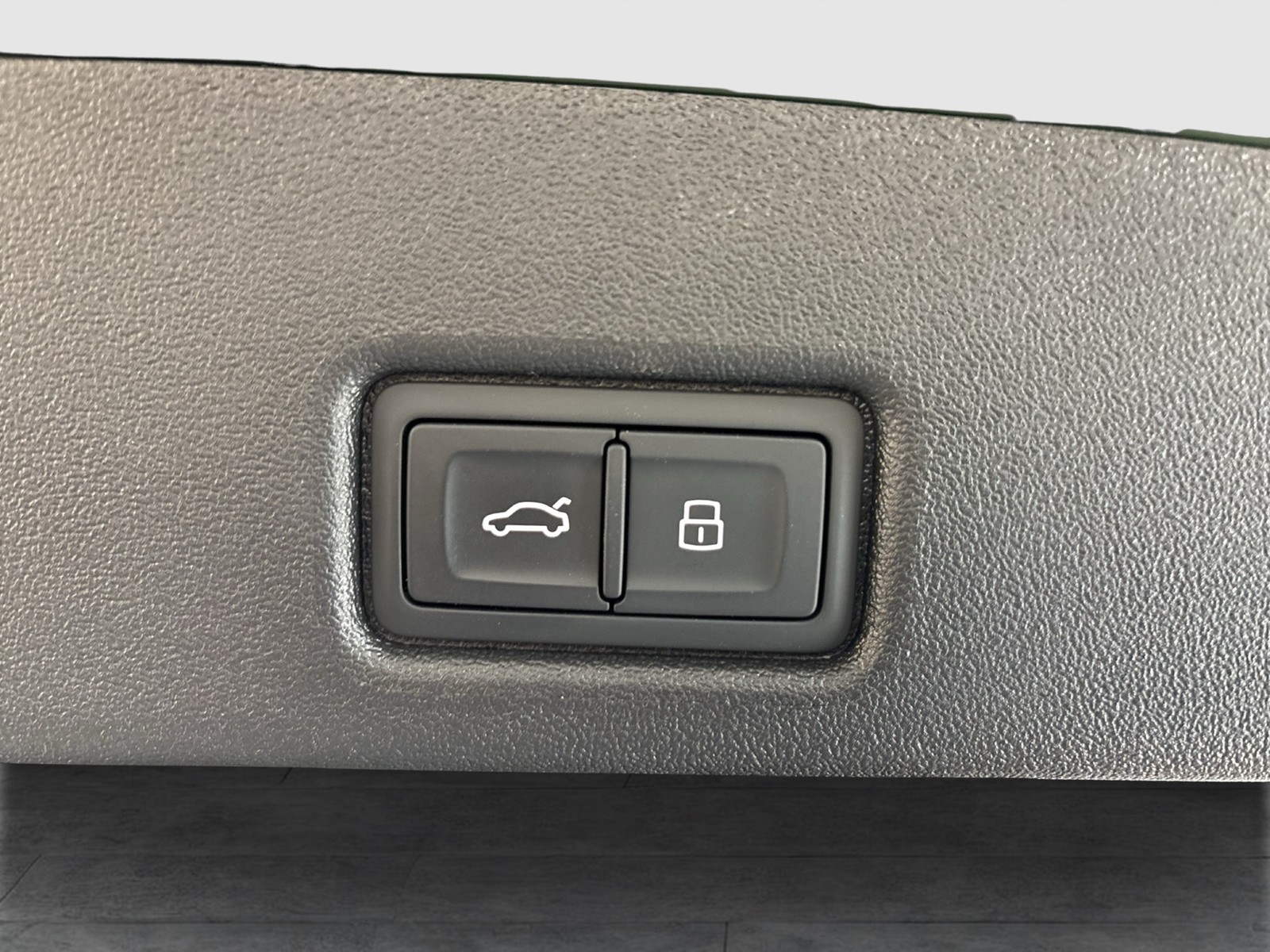 Audi Q5 quattro S LINE STANDHZ. AHK 360°CAM ACC LM19