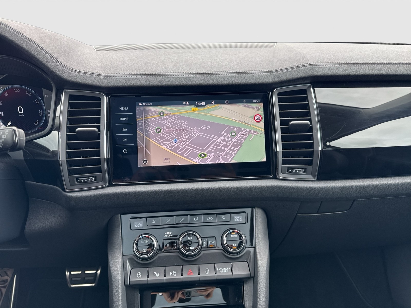 Skoda Kodiaq 2.0 L&K 4X4 LEDER PANO STANDHZ. ACC LM20