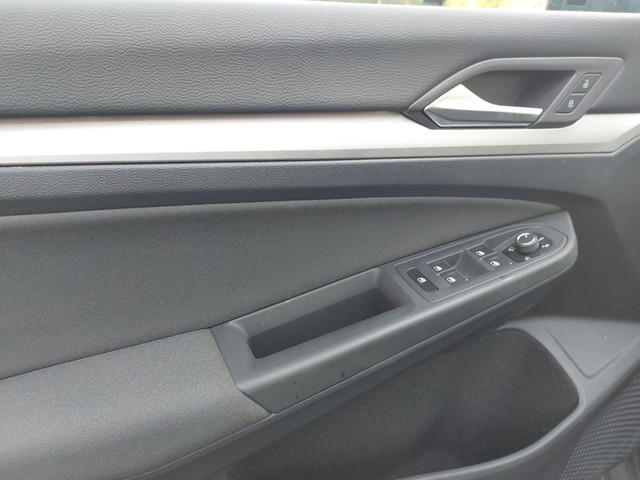 Volkswagen Golf Variant 2.0 LIFE AHK ACC NAVI CARPLAY