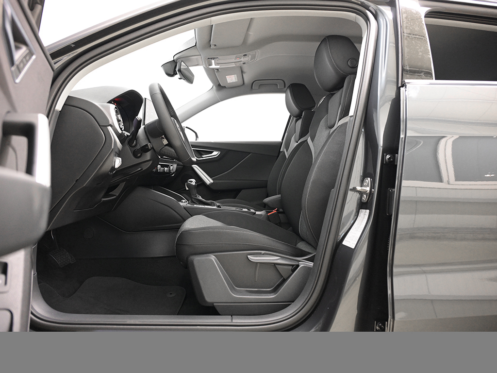 Audi Q2 advanced 35 s tronic AHK eKLAPPE CAM LM18