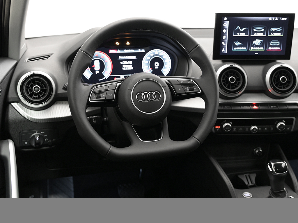 Audi Q2 advanced 35 s tronic AHK eKLAPPE CAM LM18