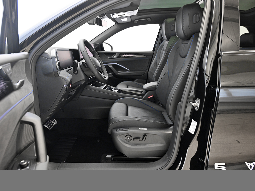 Volkswagen Tiguan 2.0 R-LINE BLACK STYLE 4X4 LEDER PANO AHK