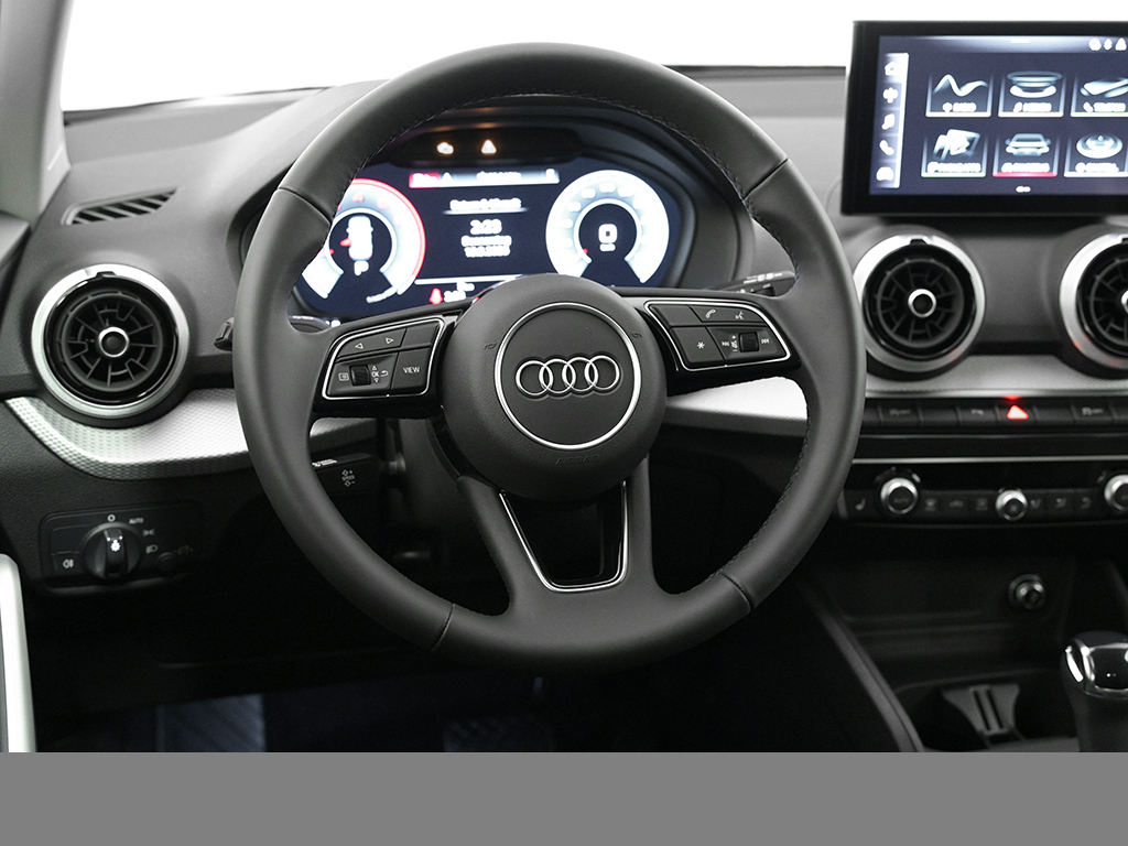 Audi Q2 advanced 35 s tronic AHK eKLAPPE CAM LM18