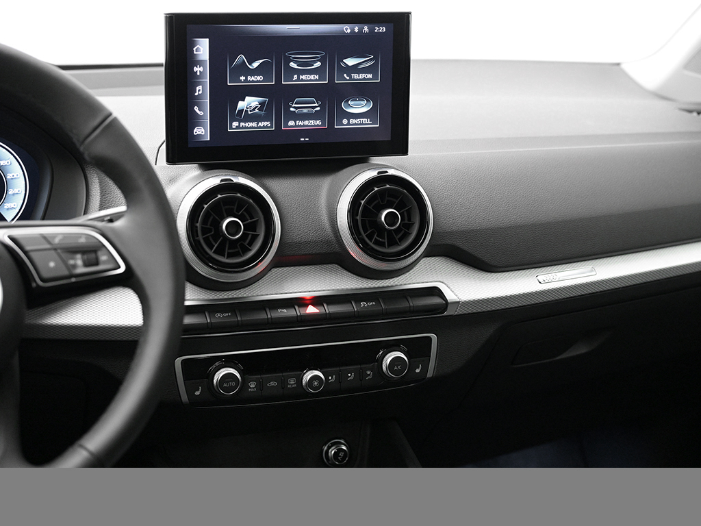 Audi Q2 advanced 35 s tronic AHK eKLAPPE CAM LM18