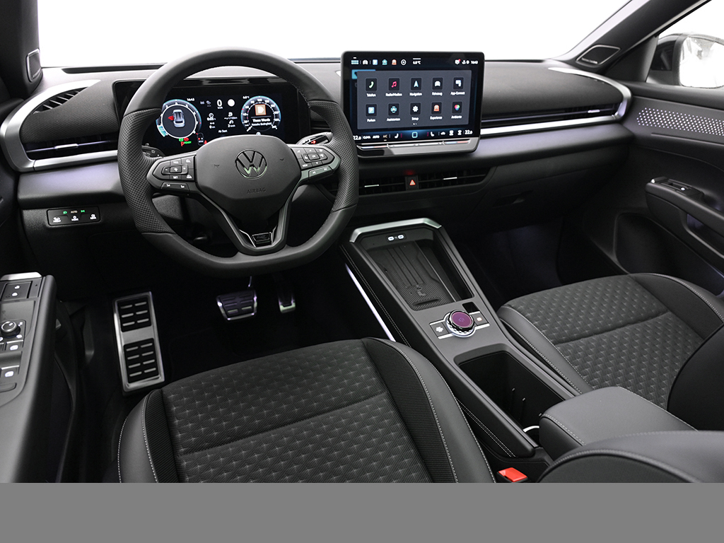 Volkswagen T-Roc 1.5 R-LINE DSG BLACKSTYLE PANO AHK LM20