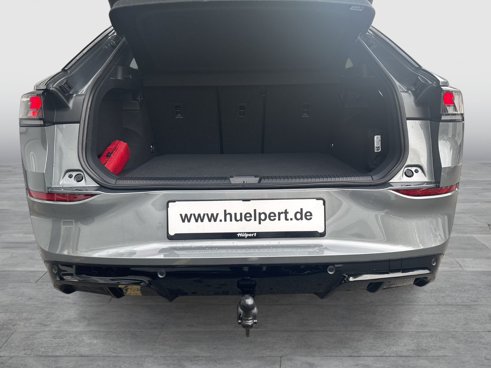 Volkswagen T-Roc 1.5 R-LINE DSG BLACKSTYLE PANO AHK LM20