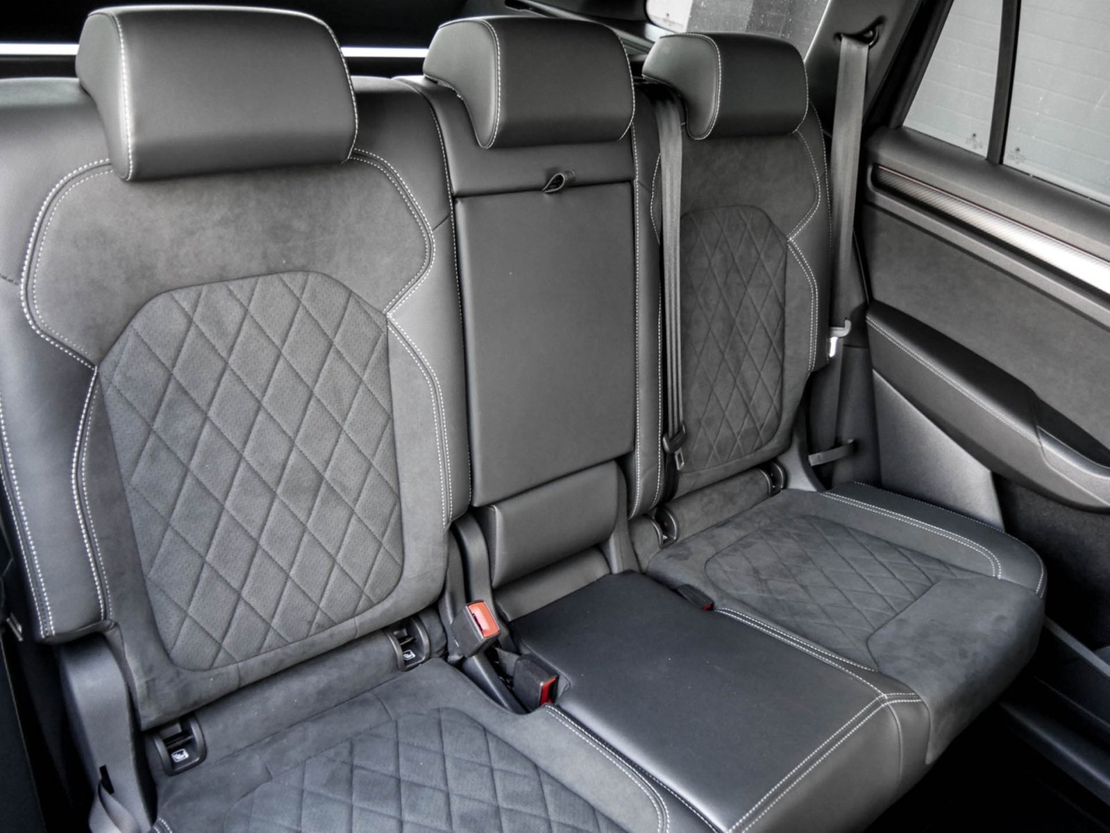 Skoda Kodiaq 2.0 SPORTLINE 4X4 STANDHZ. PANO AHK LM19