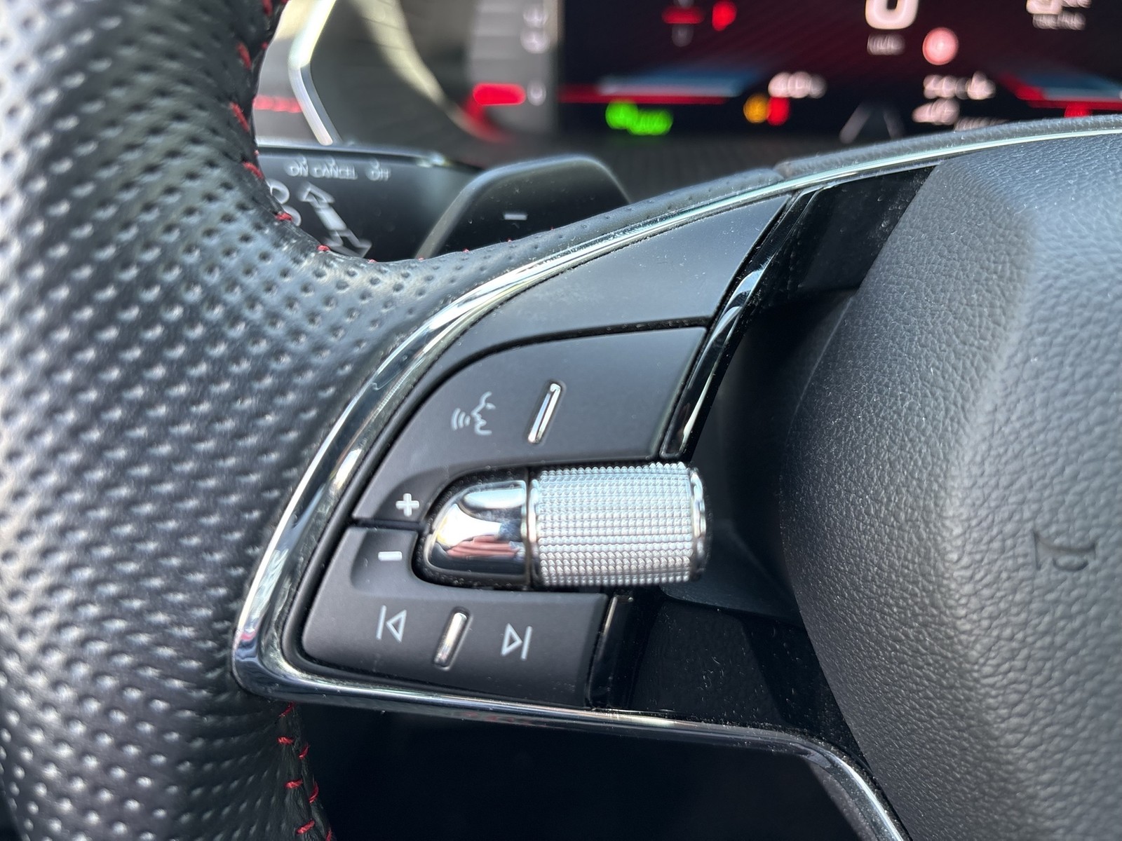 Skoda Octavia Combi 1.4 iV RS LM18 MATRIXLED CARPLAY