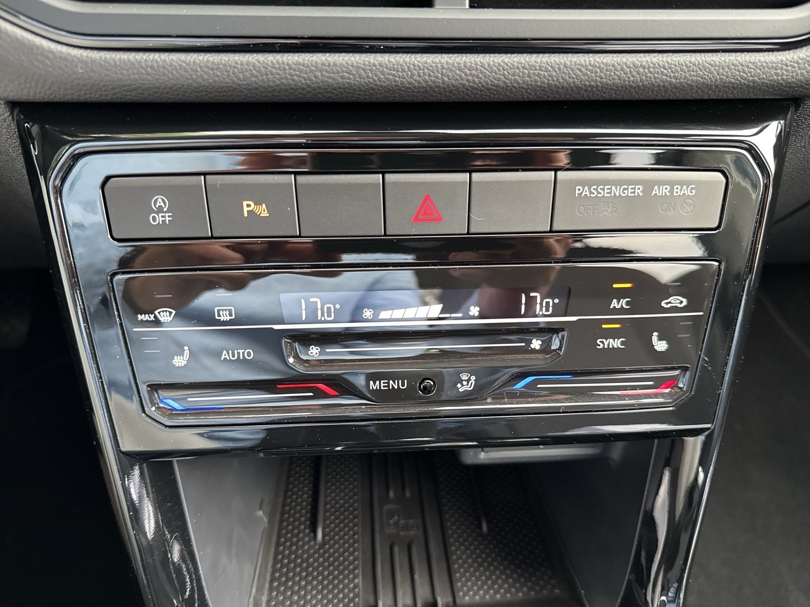 Volkswagen T-Cross 1.0 LIFE ACC CARPLAY ALU SITZHEIZUNG LED