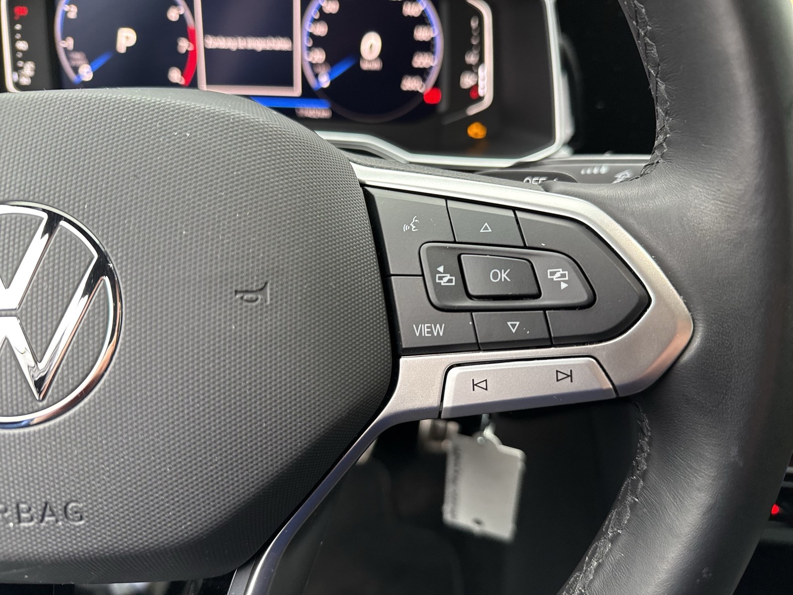 Volkswagen Taigo 1.0 R-LINE BLACKSTYLE KAMERA ALU18" NAVI AHK