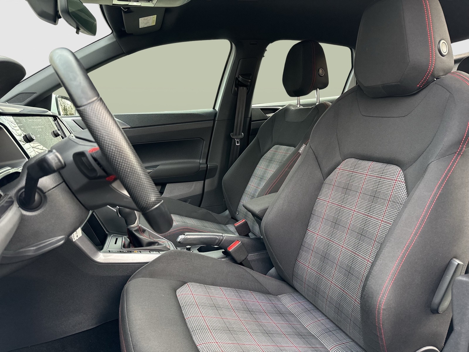 Volkswagen Polo 2.0 GTI ALU CARPLAY SITZHEIZUNG DAB+