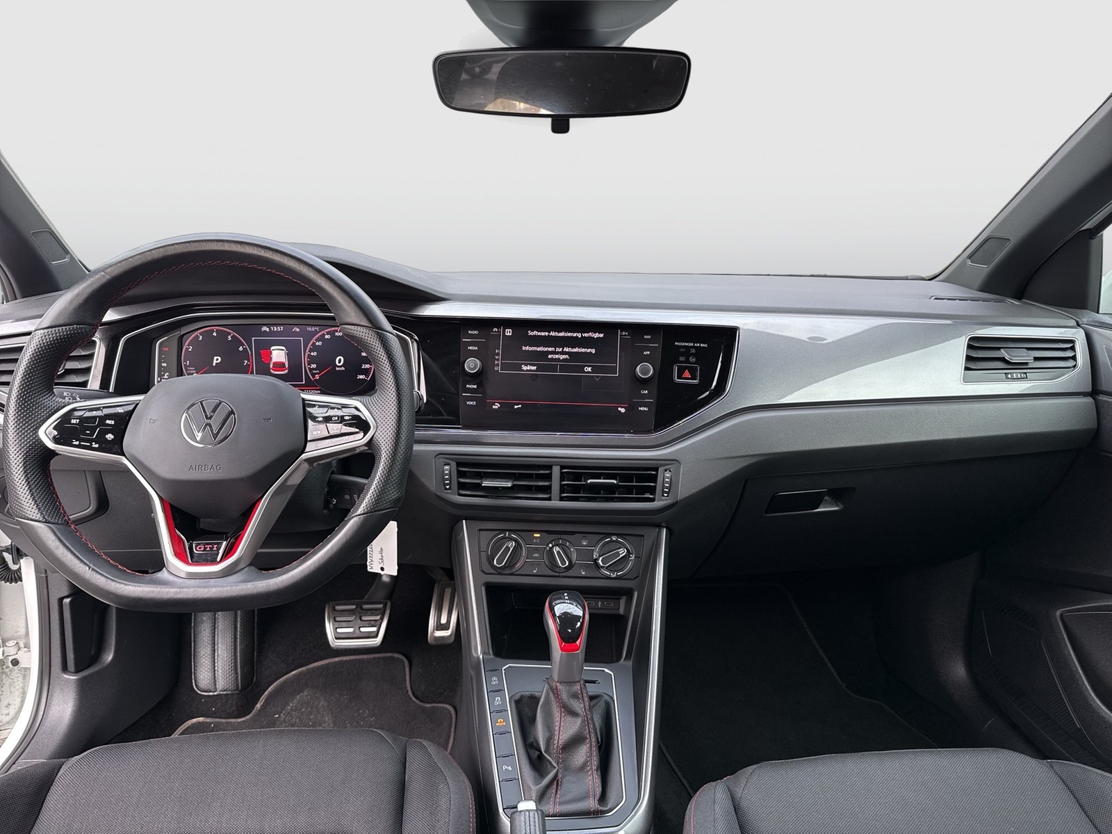 Volkswagen Polo 2.0 GTI ALU CARPLAY SITZHEIZUNG DAB+