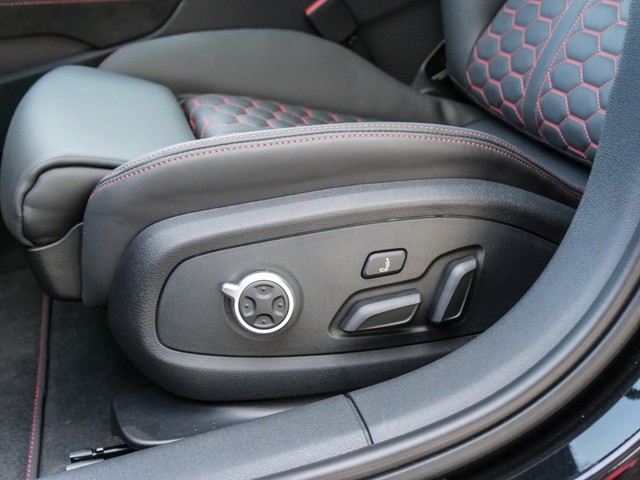 Audi RS4 Avant Qu. BLACKPAK PANO B&O 360CAM LM20