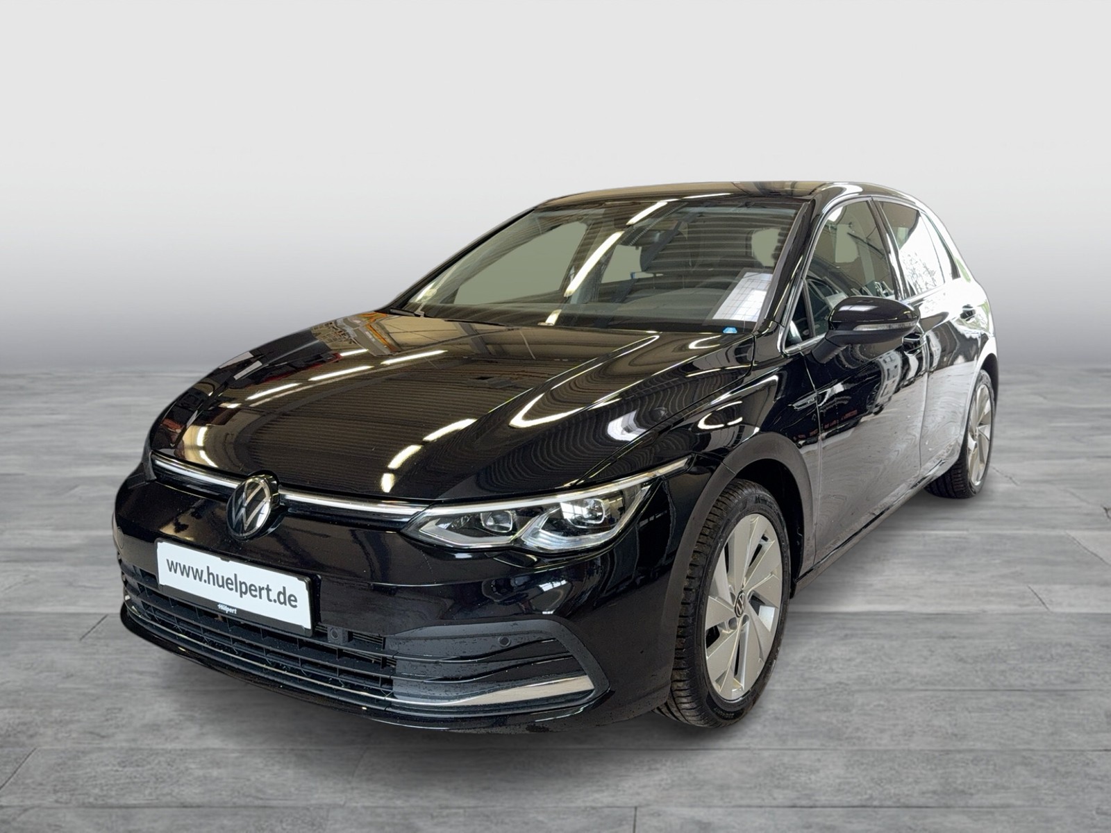 Volkswagen Golf VIII 1.5 eTSI STYLE KAMERA AHK ACC NAVI