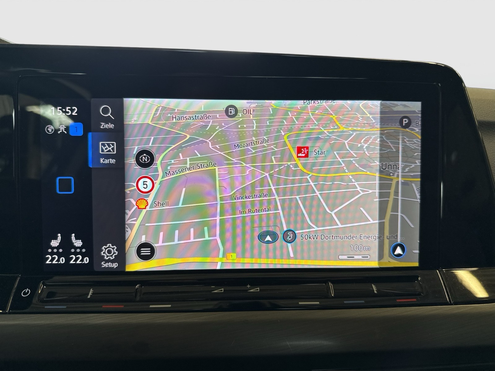 Volkswagen Golf VIII 1.5 eTSI STYLE KAMERA AHK ACC NAVI