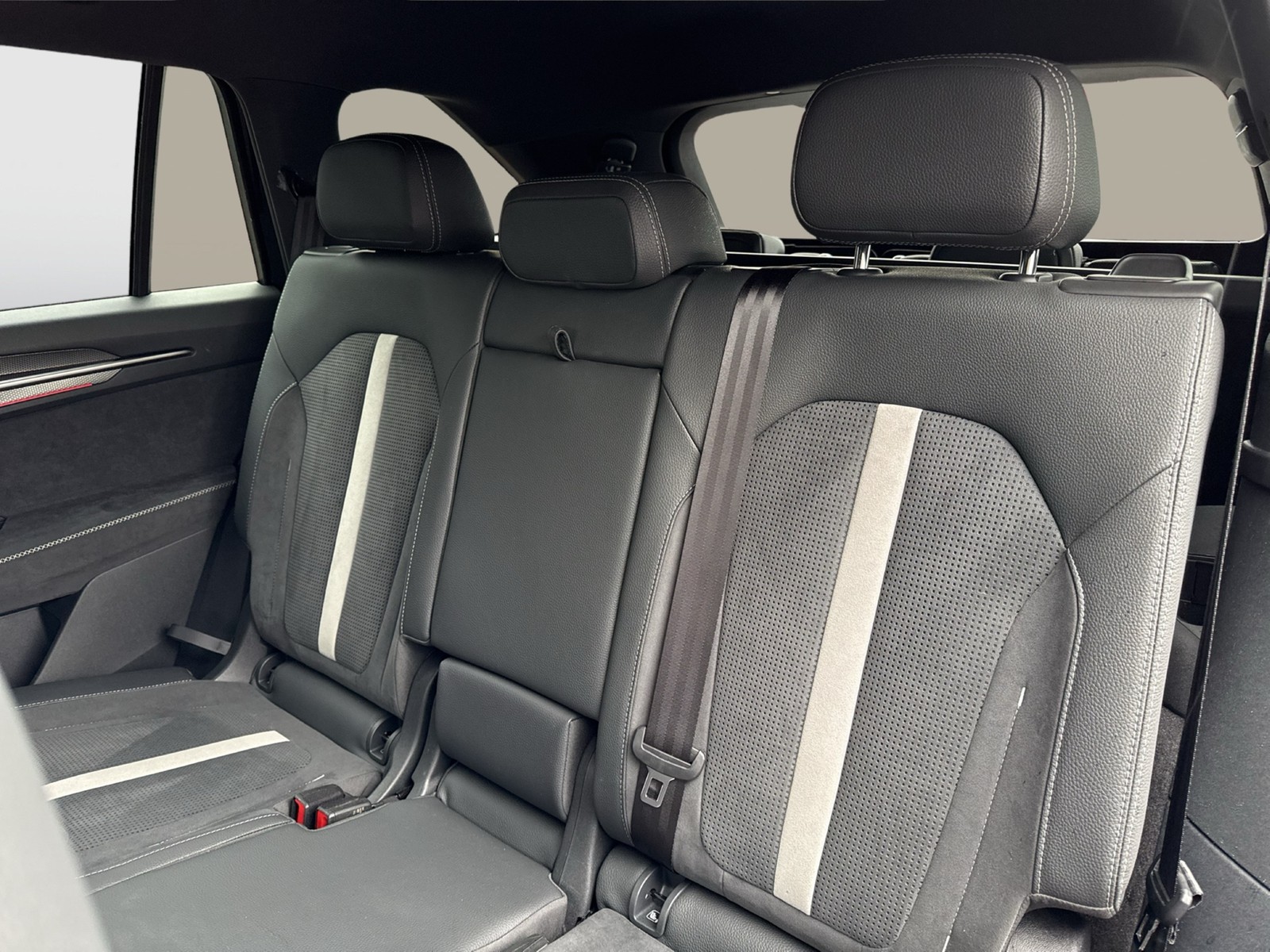 Skoda Kodiaq 2.0 SPORTLINE 4X4 7SITZE STANDHZ. AHK CAM