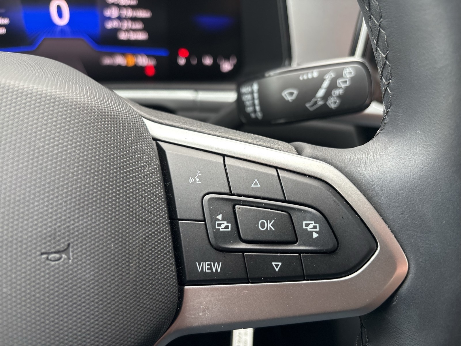 Volkswagen T-Roc 1.5 LIFE STANDHZ. NAVI ALU CARPLAY SITZHZ.